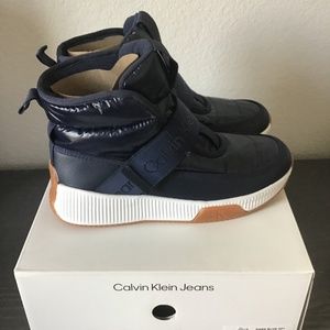 CALVIN KLEIN JEANS Women's Mabon Nylon High Top Sneakers, size 9.5